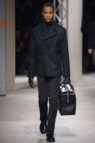 Look 29